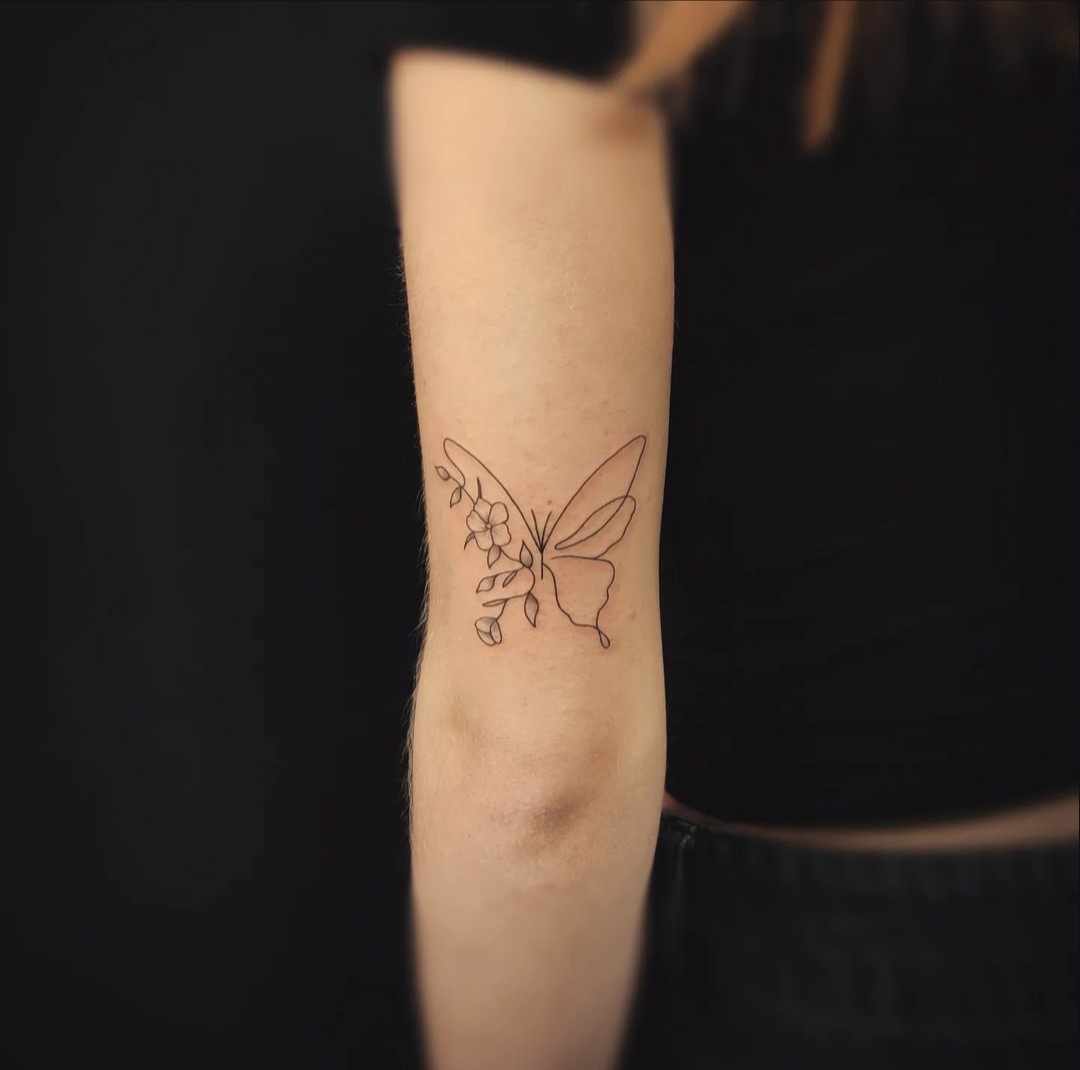 continous-line-butterfly-tattoo-idea
