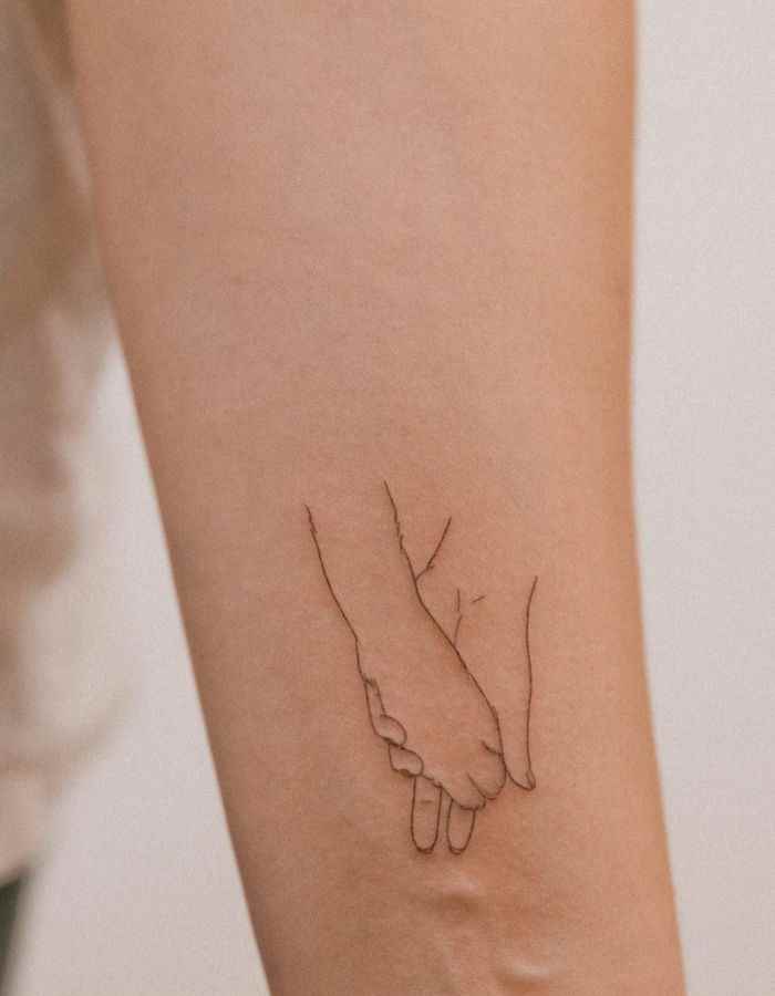 minimalist-dog-line-tattoo