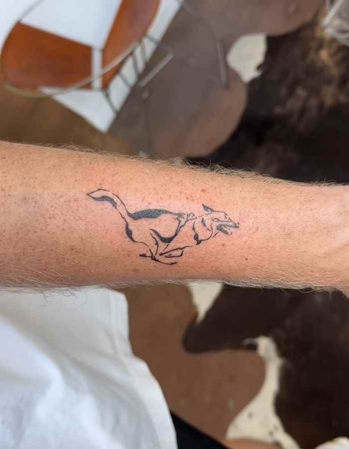 minimalist-dog-tattoo-design-ideas