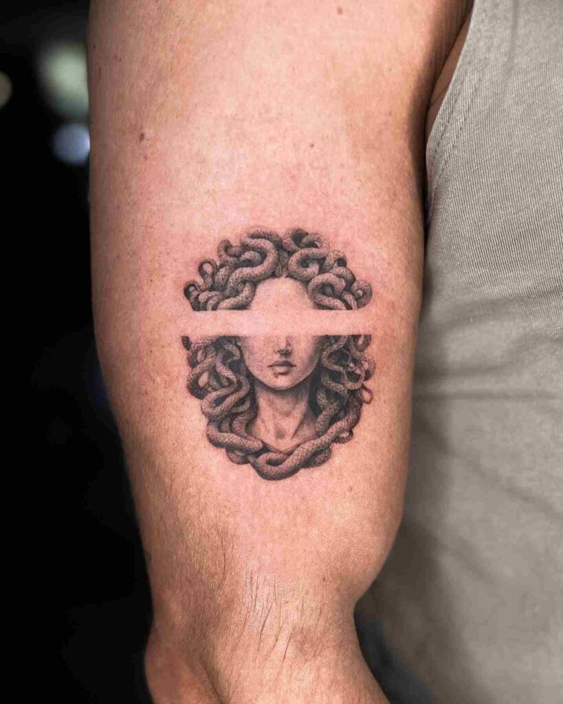 Medusa-tattoo-design-ideas-for-women
