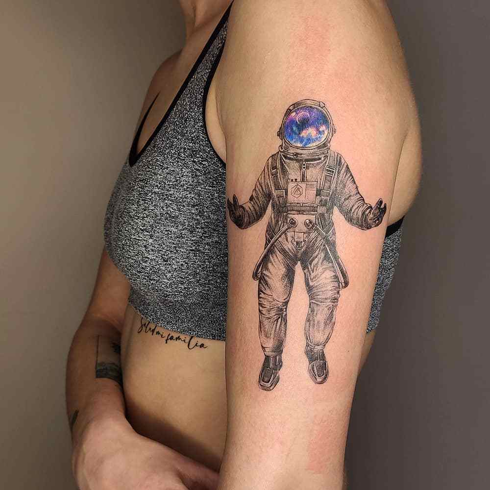 unique-astronaut-tattoo-design-ideas4