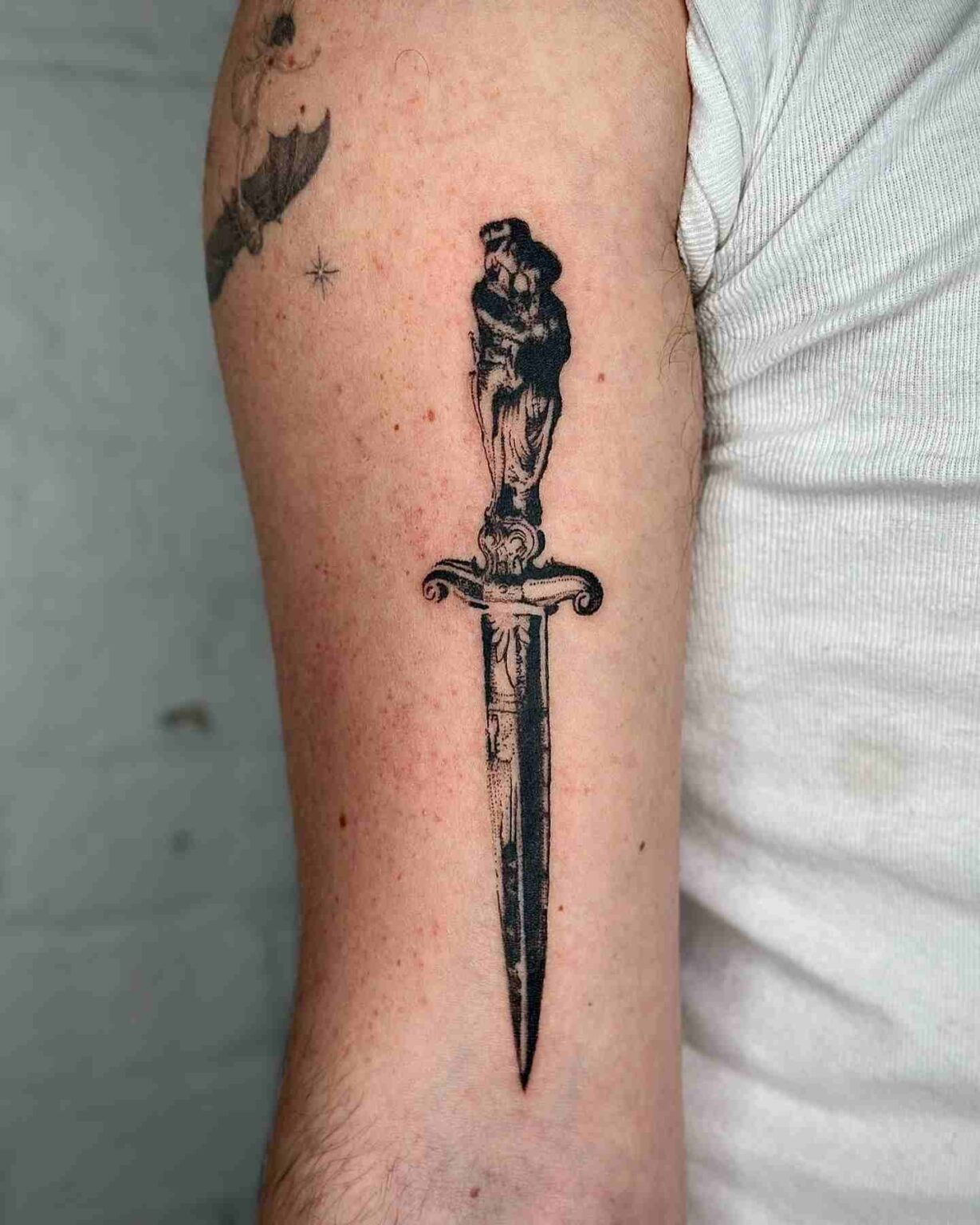 37 Meaningful Dagger Tattoo Ideas & Inspiration - Tattoo Imprints