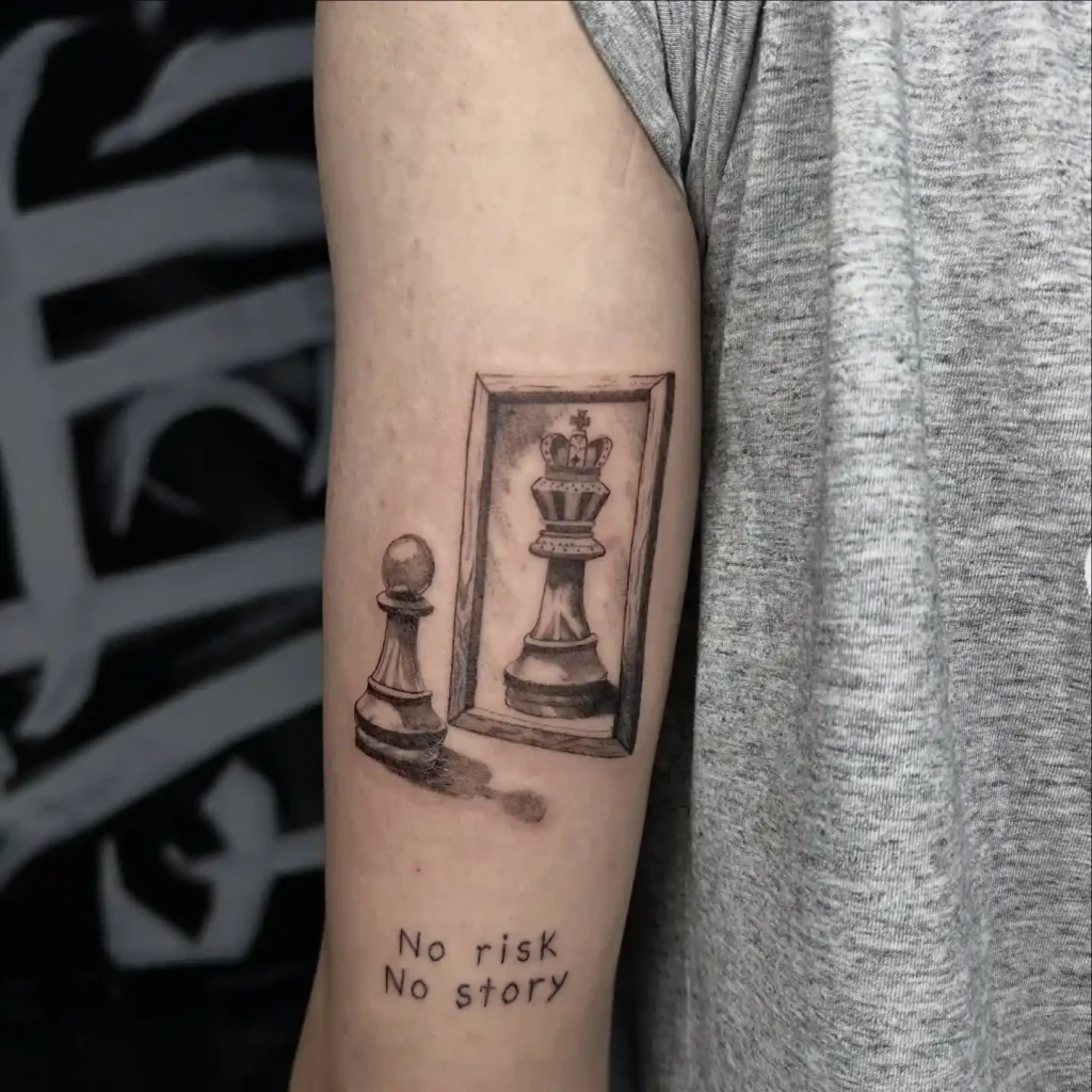 Pawn with King's Reflection