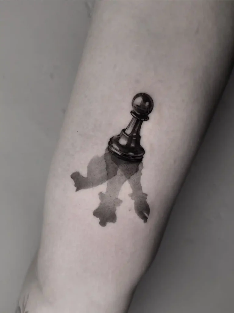 Pawn with Powerful Shadow