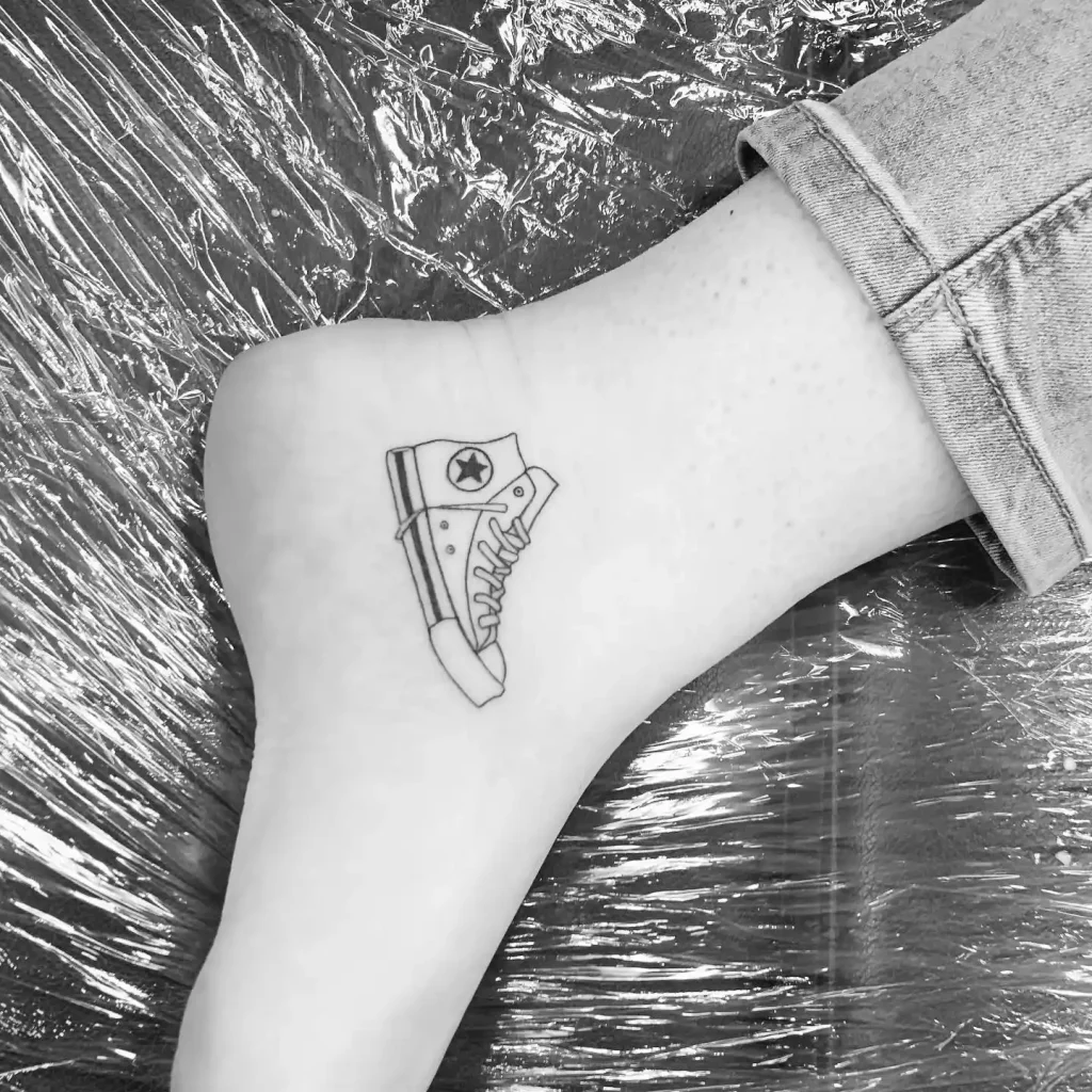 Minimal Converse Chuck Taylor Outline Tattoo