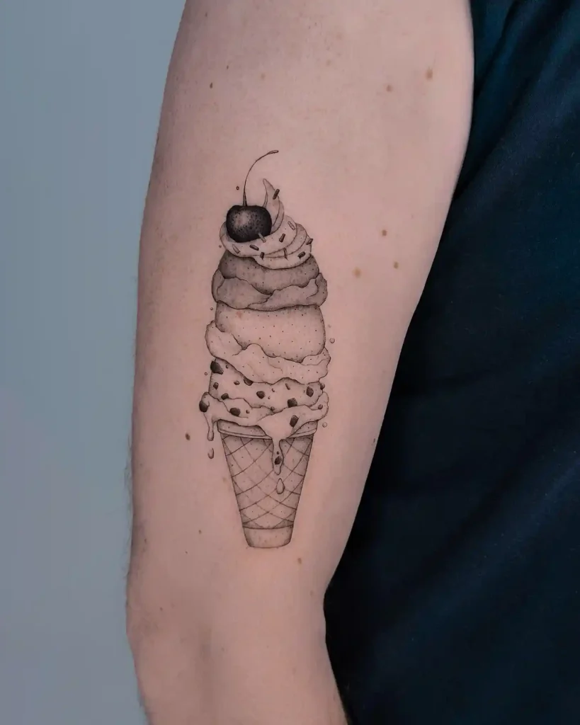 Blackwork Stacked Scoops on Upper Arm