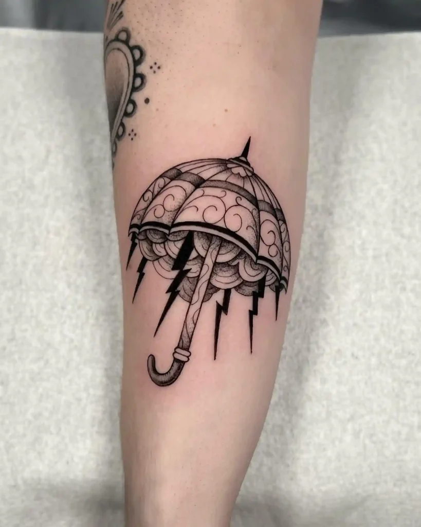 Storm Cloud Canopy Umbrella on Calf