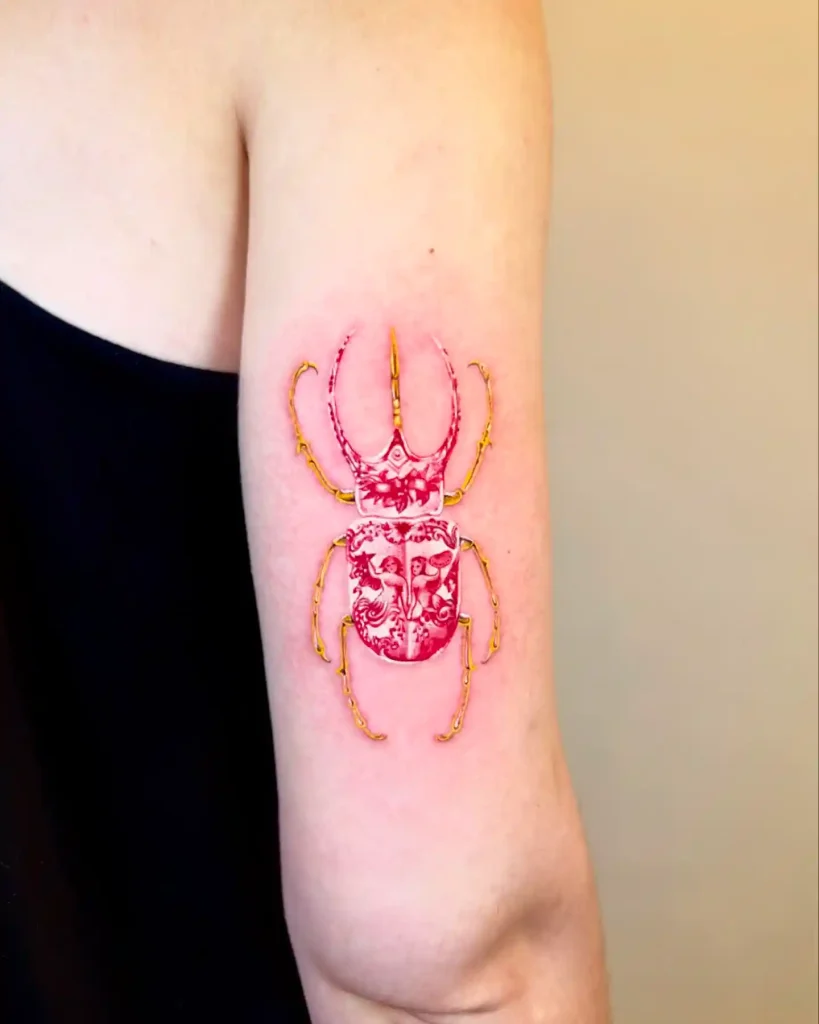Toile de Jouy Beetle on Tricep