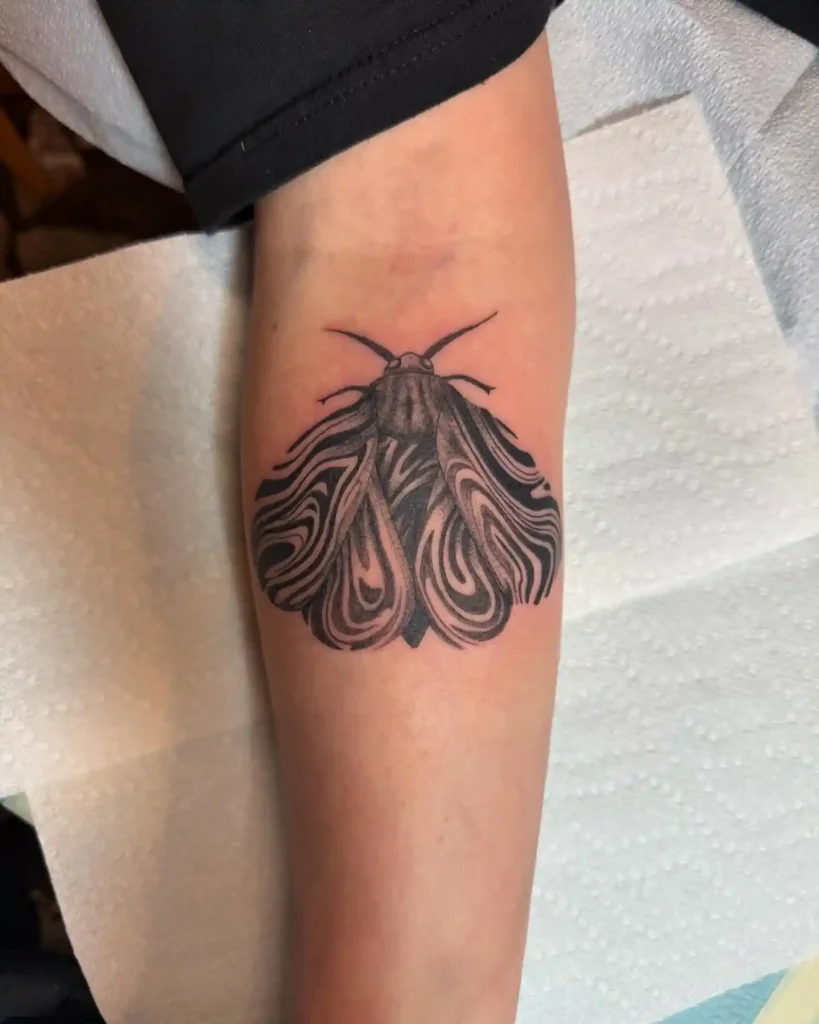 Trippy Wavy Pattern Moth on Forearm