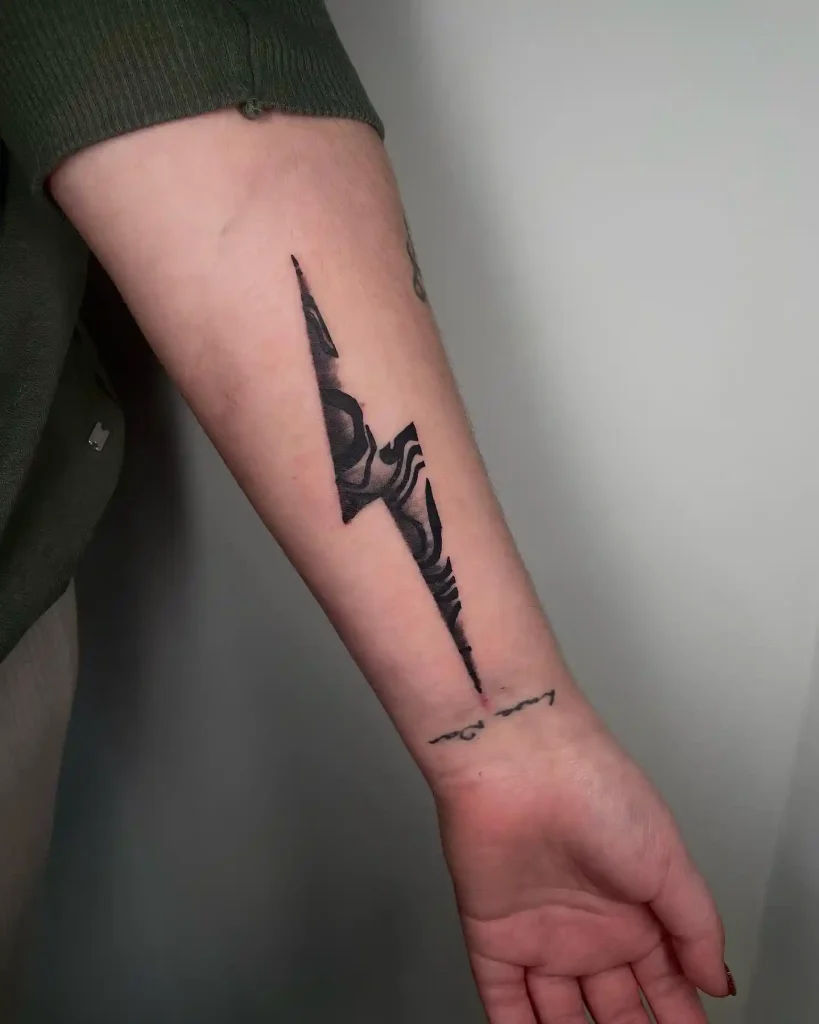 Liquid Mercury Wave Bolt on Forearm