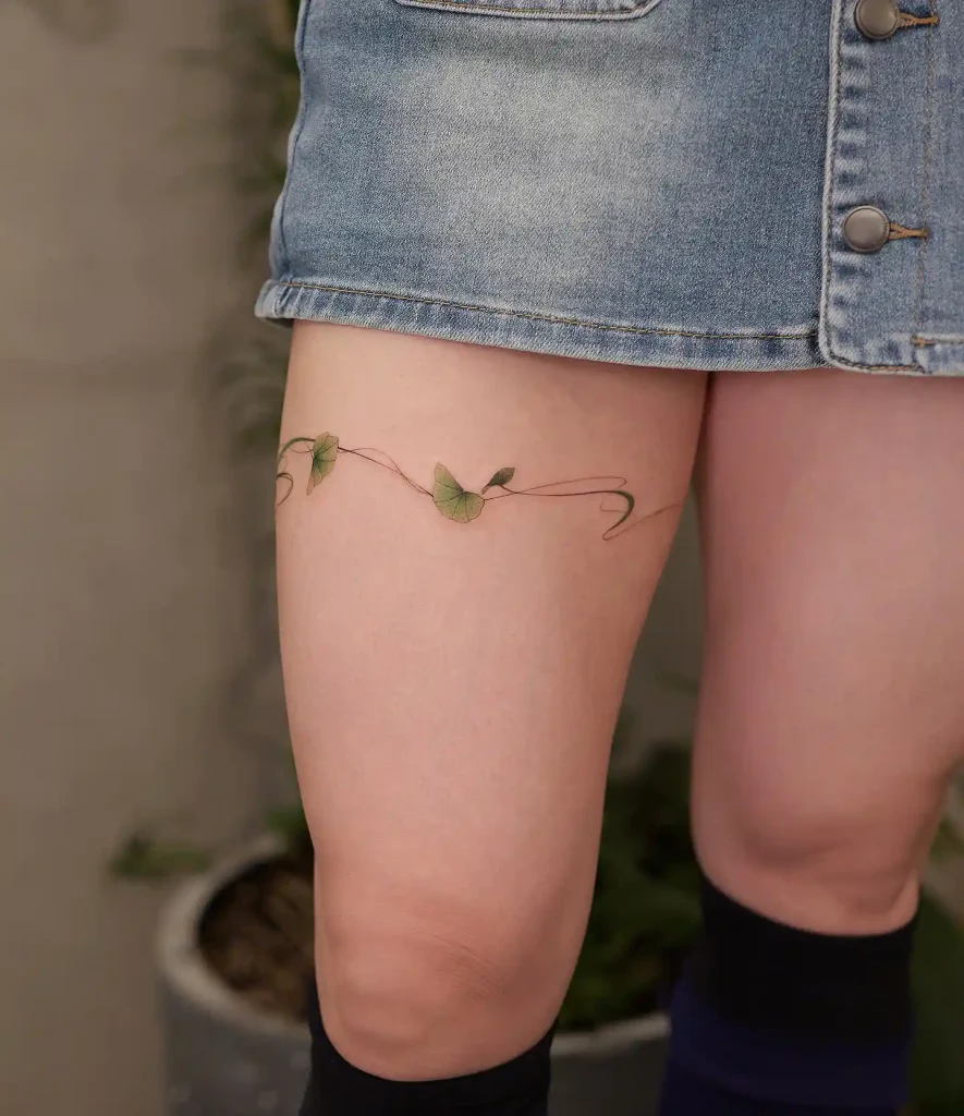 Minimalist Green Leaf Vine on Thigh