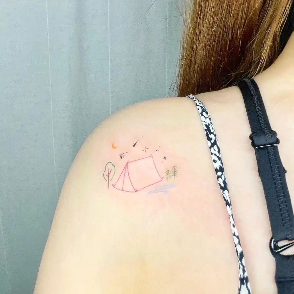 Minimalist Tent and Nature Scene on Shoulder
