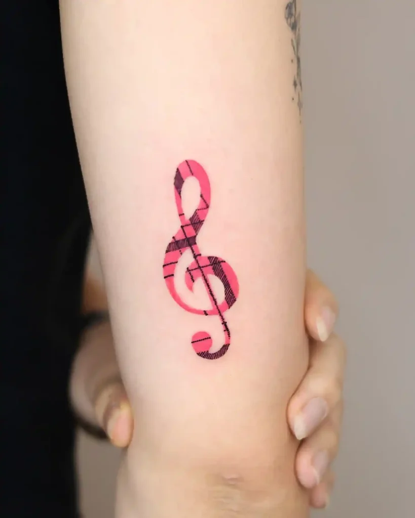Plaid Patterned Clef on Forearm