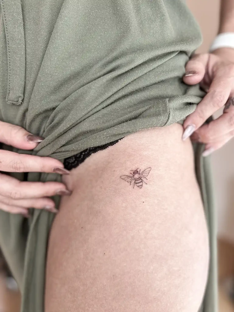 Tiny Realistic Honeybee on Thigh