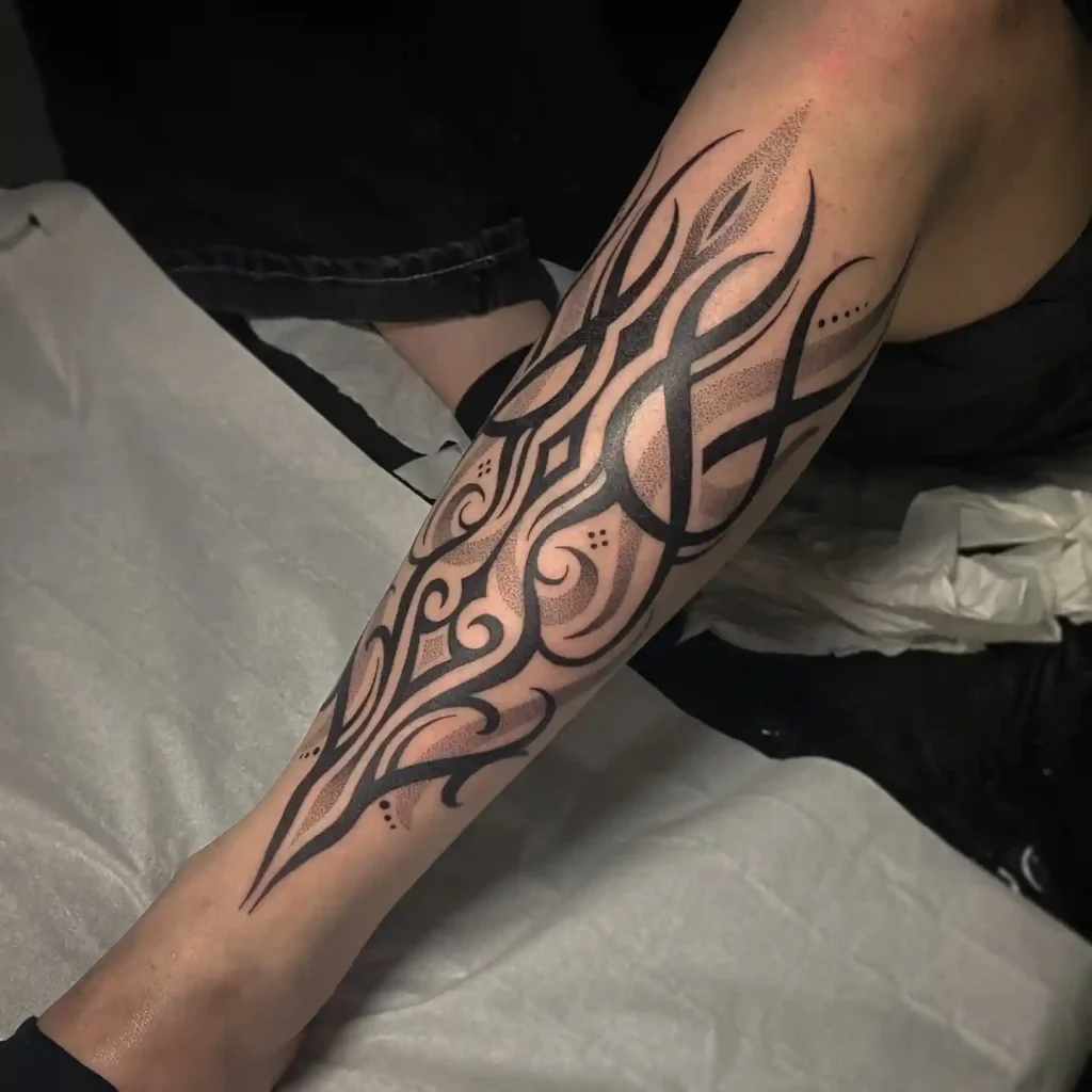 Blackwork Tribal Pattern on Shin