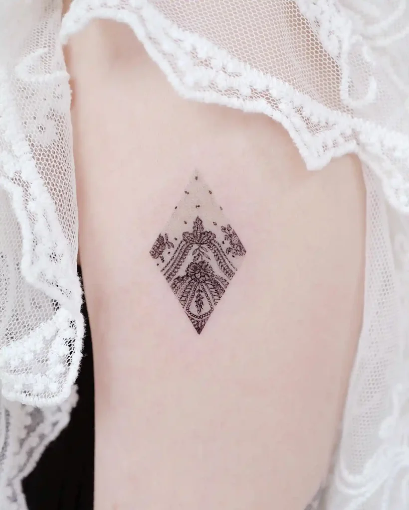 Diamond Lace Pattern on Upper Arm