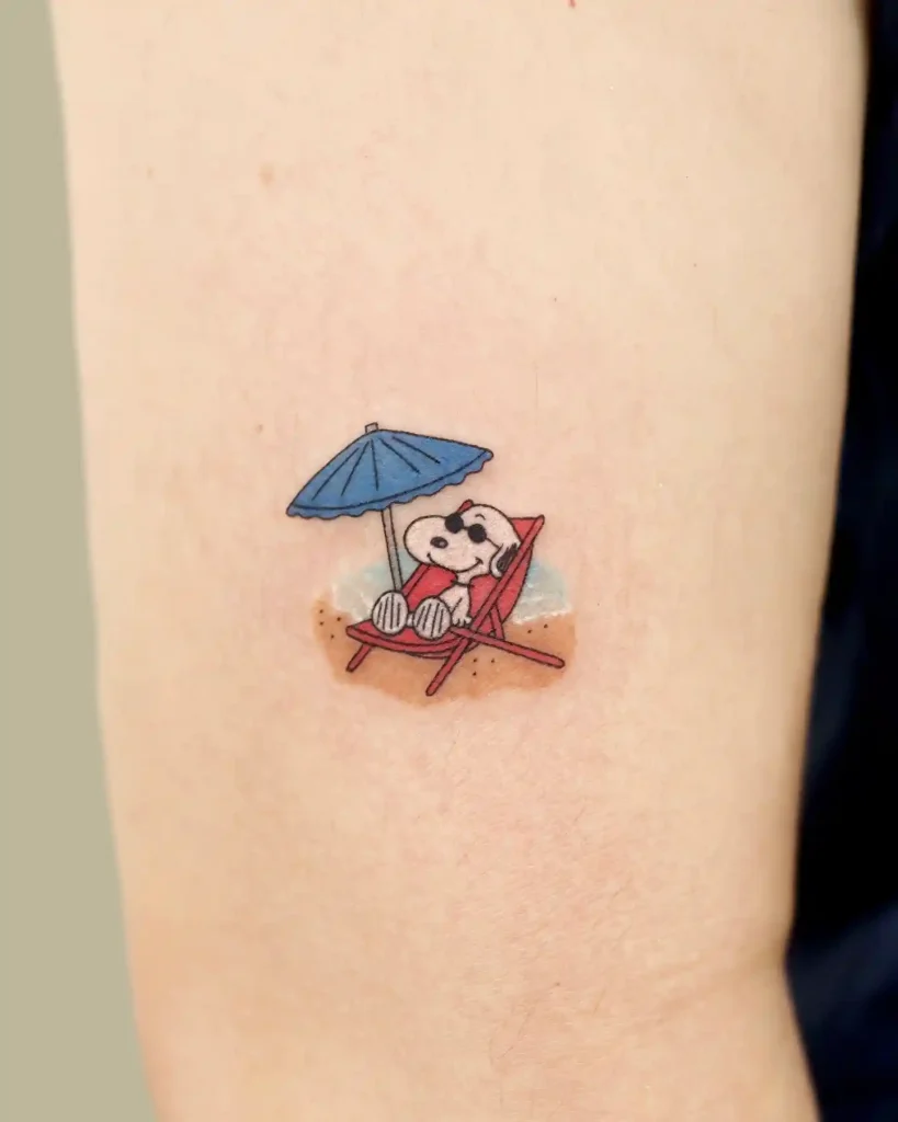 Summer Relaxation Snoopy on Arm