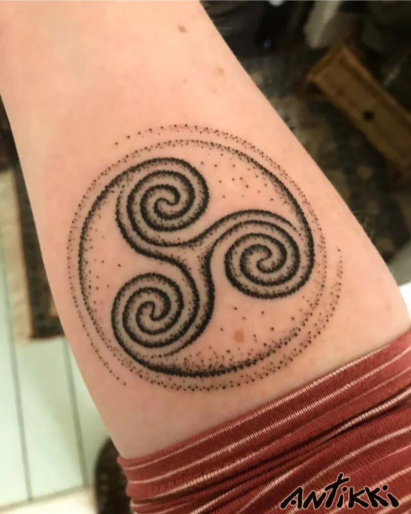 Dotwork Celtic Triskele Spiral Tattoo