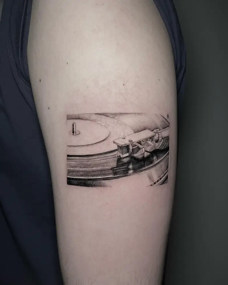 Realistic Vinyl Close-Up Tattoo