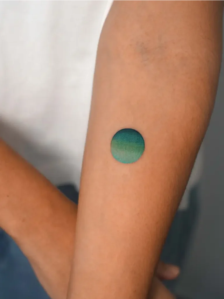Minimal Gradient Dot Circle Tattoo